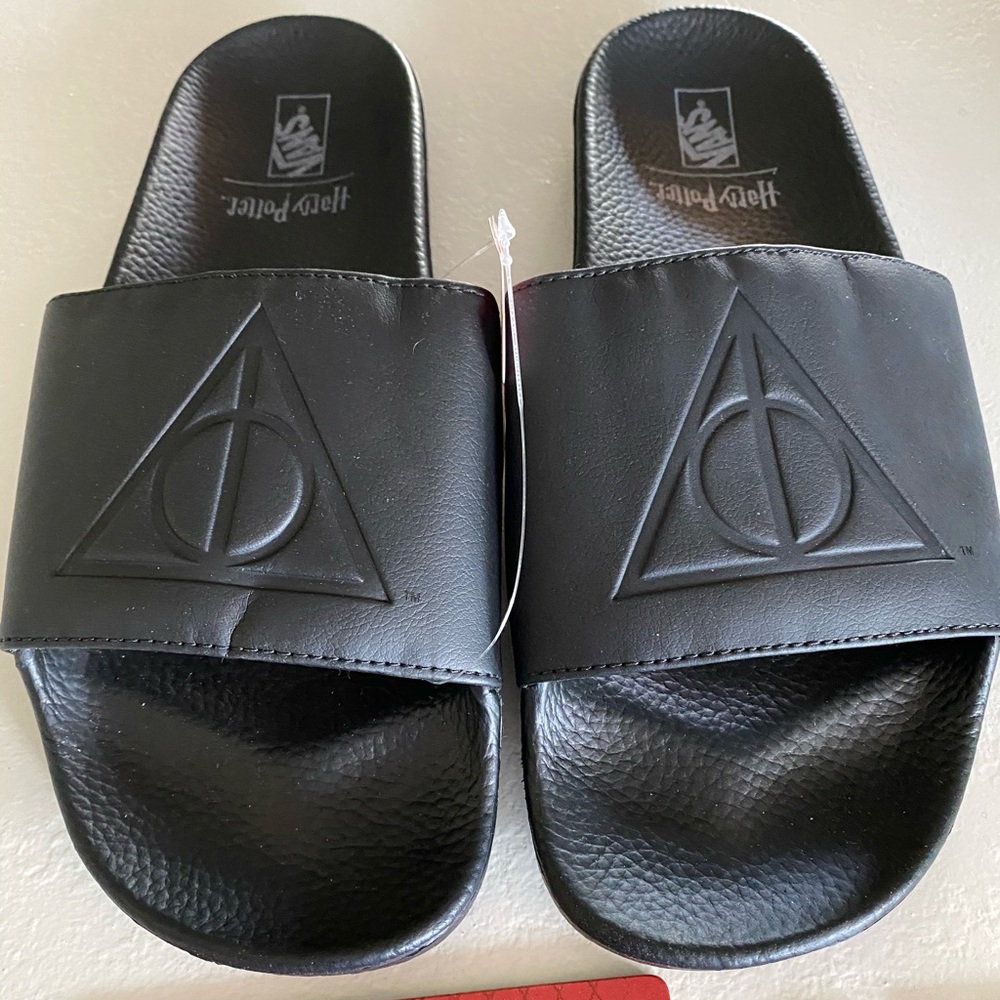 Vans Men’s Harry Potter Deathly Hallows slides